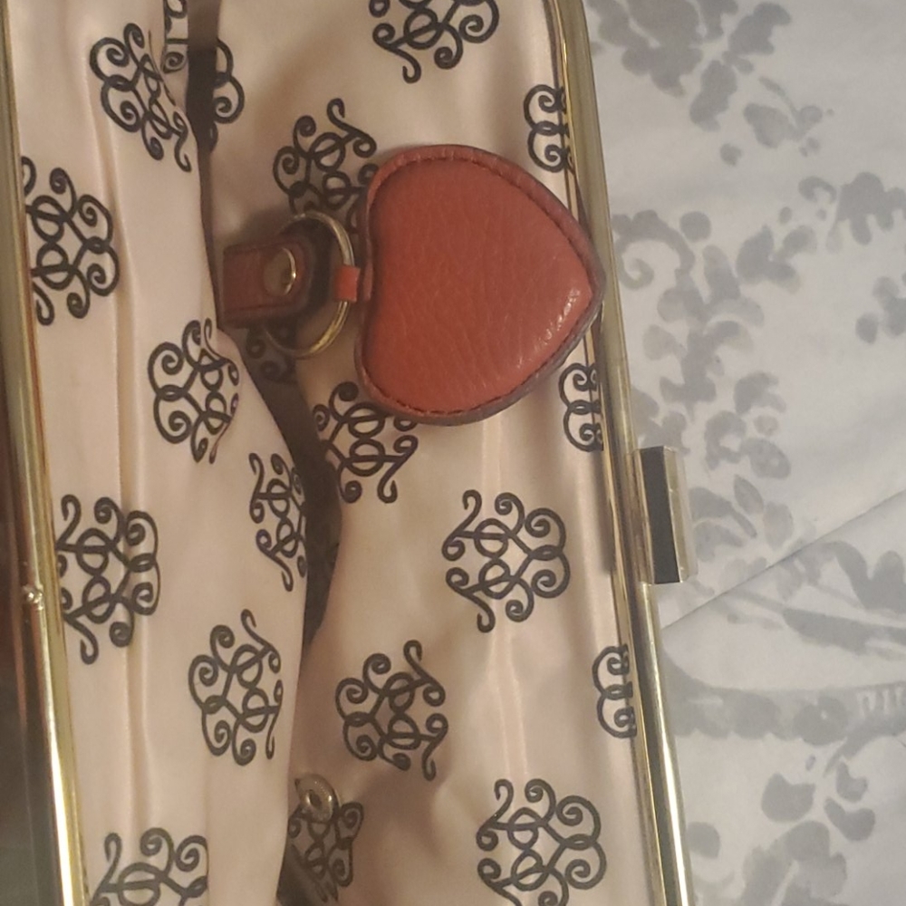 Purse - Picture 3 of 3